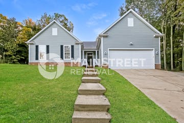 3330 CRESCENT KNOLL DR MATTHEWS, NC 28105